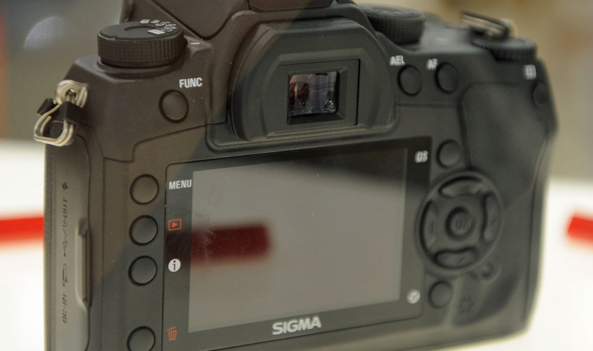 sigma-sd1-back.jpg