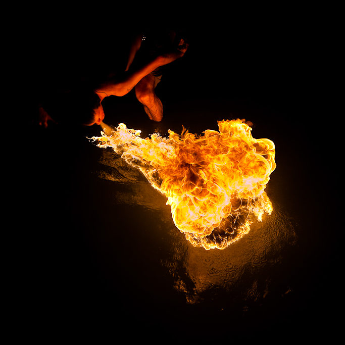 Tout Feu Tout Flamme Lense