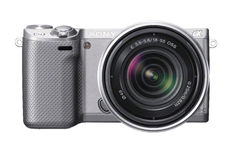 NEX-5R_front_wSEL1855_SV-1200