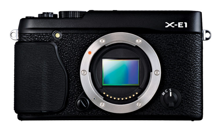 X-E1-BK_front1.jpg