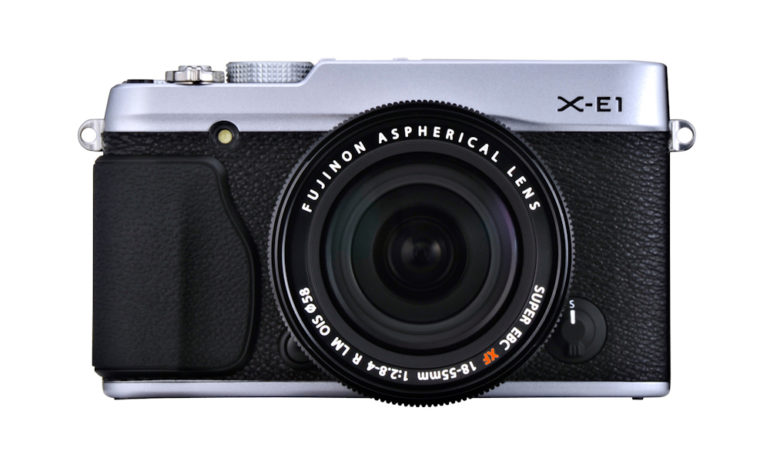 X-E1-SIL_18-55mm_front.jpg