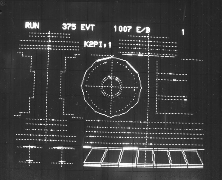 13-photo-mystere-CERN-69-10-190-870x706.jpg