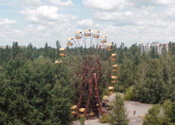 Postcards-from-Pripyat-Chernobyl-on-Vimeo-2014-11-27-12-27-57.png