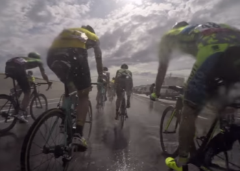 FireShot-Capture-GoPros-Mounted-to-Tour-de-France-Bikers_-https___fstoppers.com_bts_gopros-mou.png