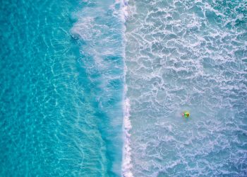 Surge CREDIT SkyPixel & Kirk Hille