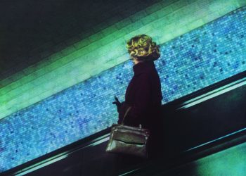 Dolorès Marat, La Femme au sac à main, 1987