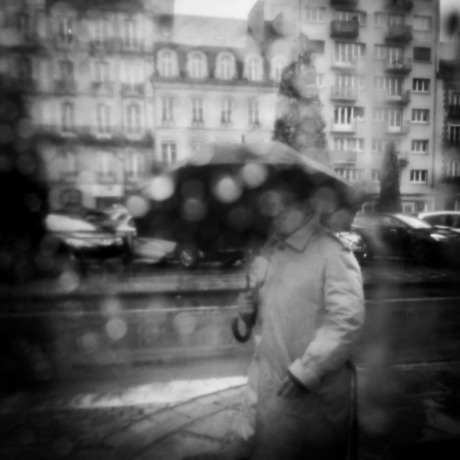 sous la pluie-