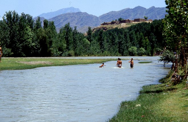 Baignade dans la Swat River