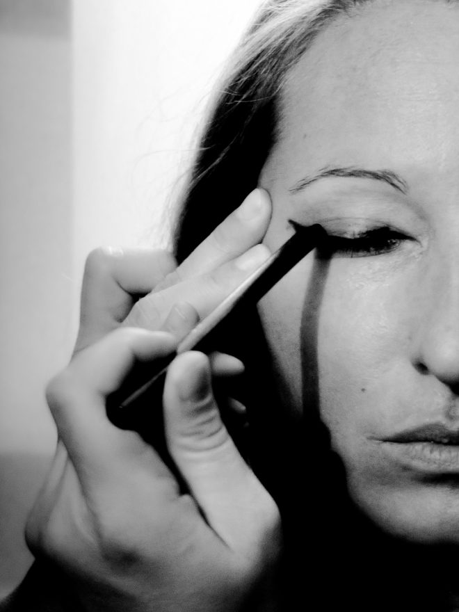 La Femme au Maquillage